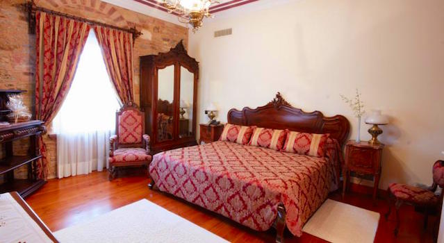 Argentikon Luxury Suites, Chios