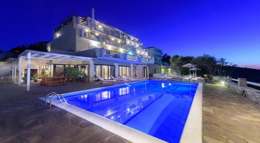 Cavos Bay Hotel, Ikaria
