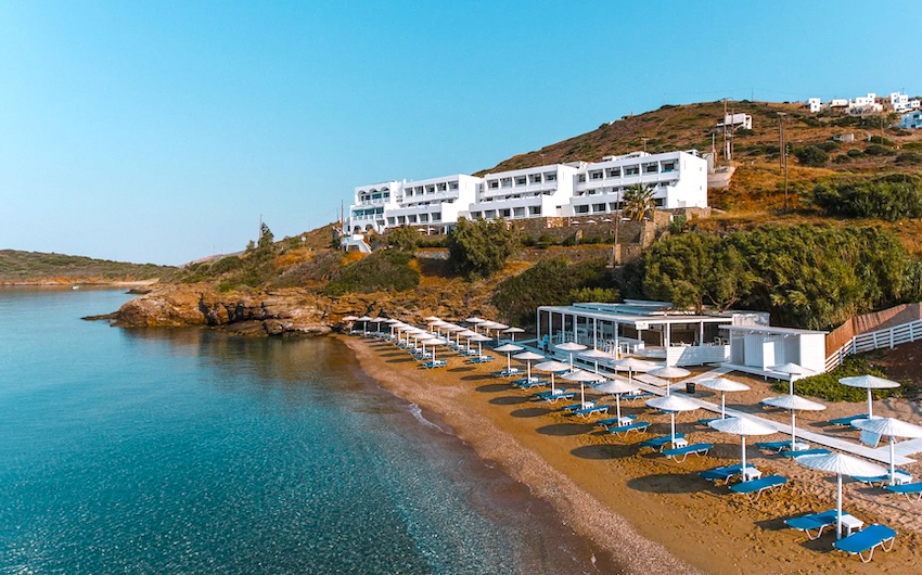 Perrakis Hotel, Andros